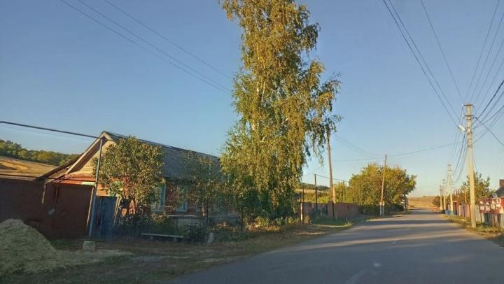 В 15 селах Саратовской области отремонтировали дороги, ведущие к школам