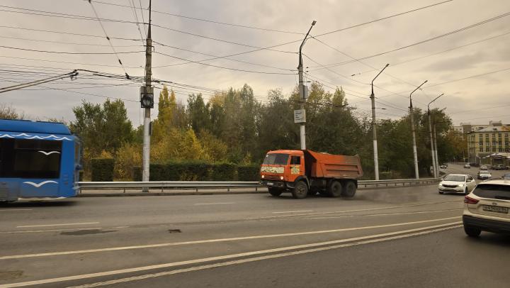 Новые вакансии и повышение зарплат: службы благоустройства Саратова ищут сотрудников