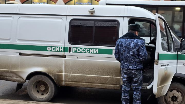 В Саратовской области сотрудникам УФСИН будут доплачивать по 5 тысяч рублей