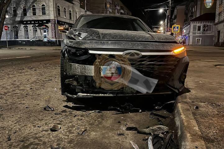Ночное ДТП в Саратове: пострадали пассажиры «Лады Гранта»