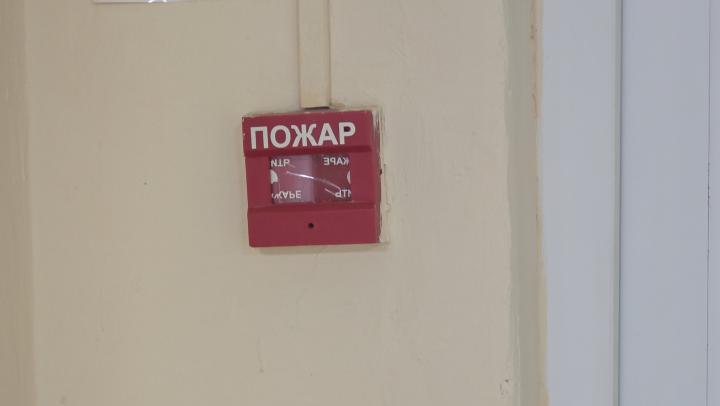 Огненный удар по Саратову: за сутки пожарные потушили восемь пожаров