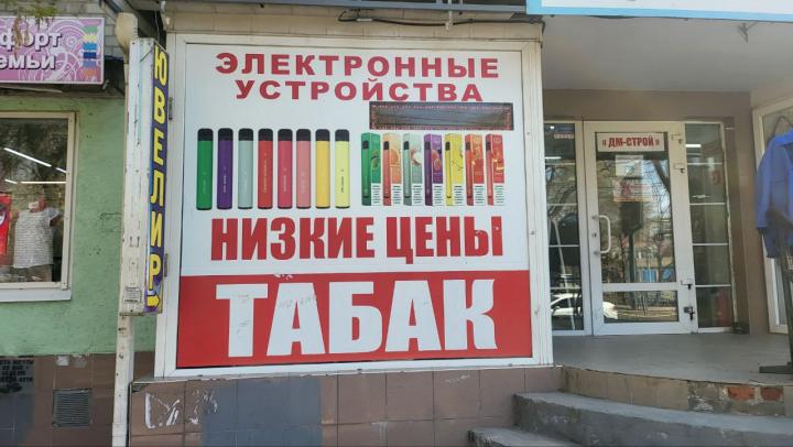 Рекламный беспредел уйдёт в прошлое: в Саратове началась борьба с нелегальными щитами