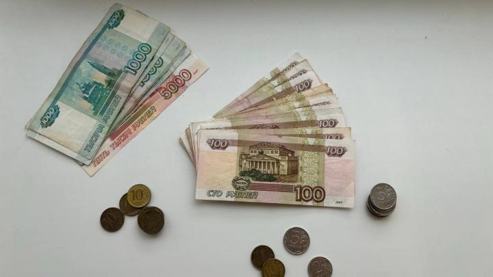 Выплаты на брошенного ребенка: саратовская мать предстанет перед судом 