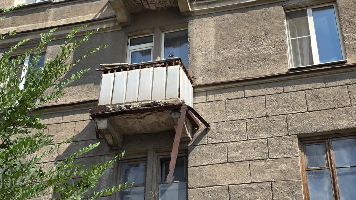 Бастрыкин взял на контроль скандал с аварийным домом в Энгельсе  
