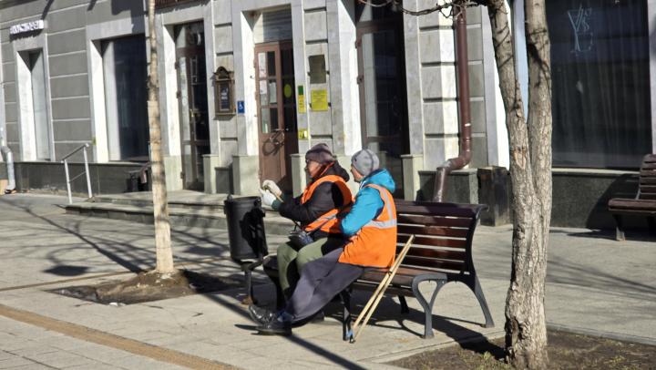 С июля вступают в силу законы, которые изменят жизнь автовладельцев, льготников и бизнеса