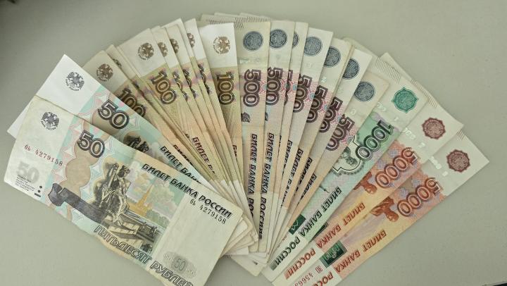 Житель Самойловского района отработает 20 часов за неуплату алиментов 