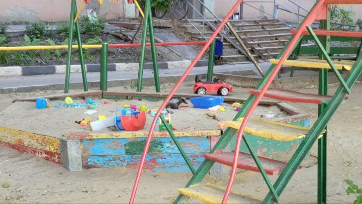 Саратовцев предупредили об опасных песочницах