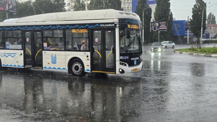 В бюджет Саратовской области внесут поправки: сотни миллионов - на транспорт и дороги