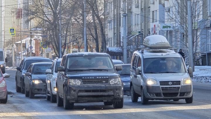 В Саратове на трёх улицах временно ограничат движение из-за благоустройства