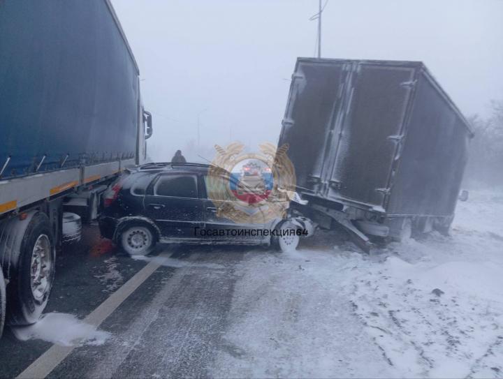 В Гагаринском районе Саратова за день произошло два массовых ДТП с пострадавшими
