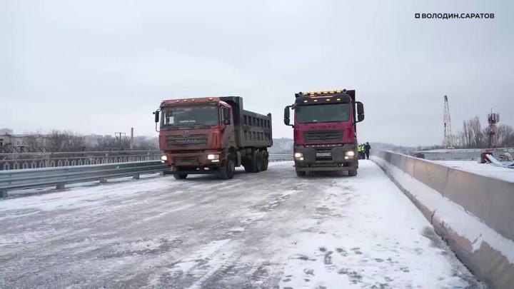  Мост на «Стрелке» в Саратове проверили под нагрузкой: когда откроют движение
