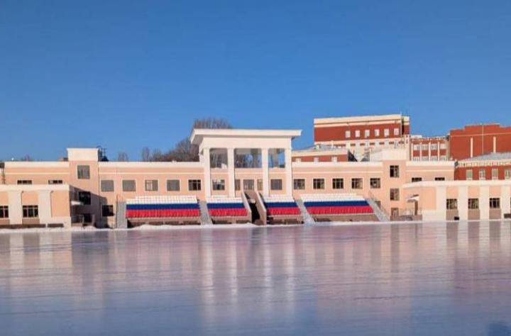Каток на стадионе «Спартак» в Саратове временно закрыли из-за погоды