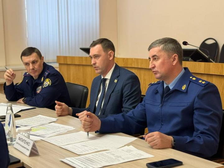 В Энгельсском районе обсудили обеспечение многодетных семей земельными участками