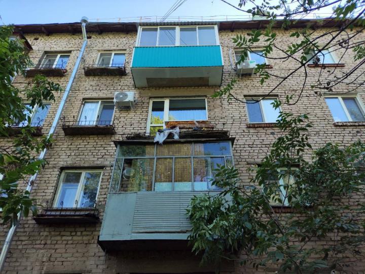В Балаково директор УК пойдёт под суд за обрушение балкона - мужчина упал с 3 этажа и получил тяжкий вред здоровью