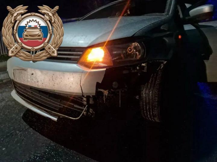 В Энгельсе у больницы сбили пешехода: пострадавшего госпитализировали