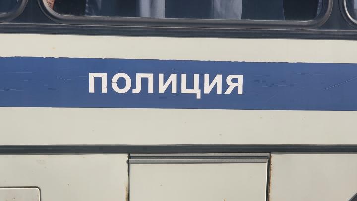 Распивал спиртное и вспомнил обиды: в поселке Ровное 44-летний рецидивист угрожал женщине расправой