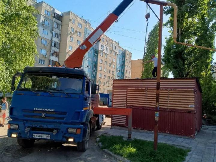 Гаражи, ларьки и рекламные щиты: в Саратове подвели итоги борьбы с незаконными объектами