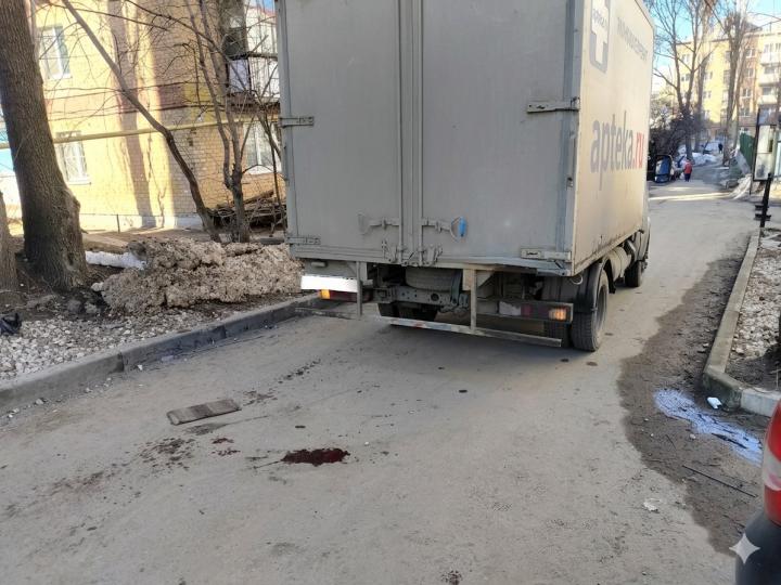 Водитель «Газели» насмерть сбил пешехода: в Саратове разыскивают свидетелей мартовской автокатастрофы