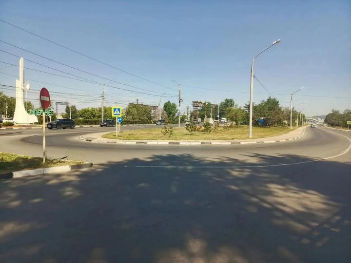 Центральный въезд в Энгельс полностью очистили от незаконных рекламных щитов и электронных билбордов
